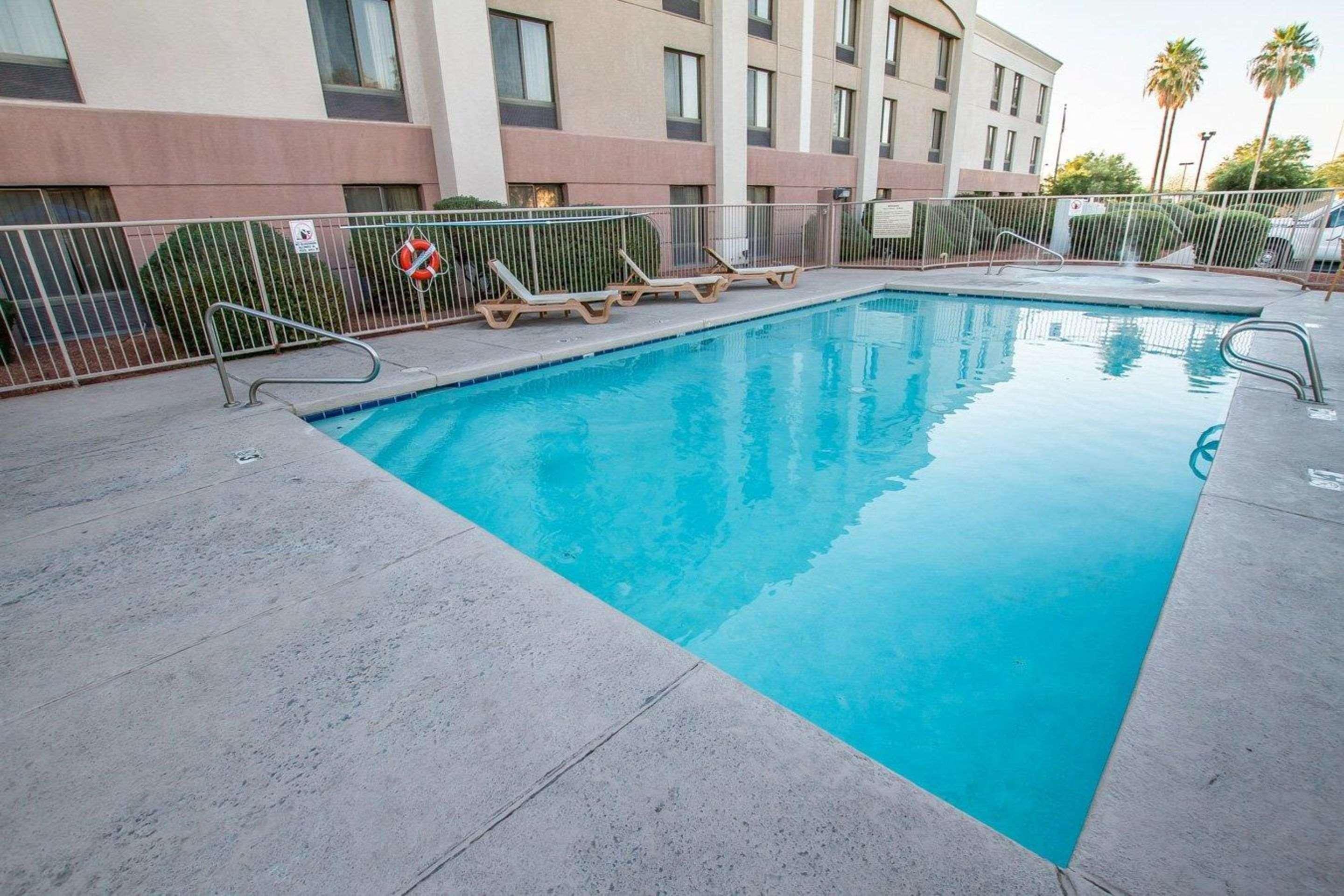 Comfort Inn I-10 West At 51St Ave Phoenix Exterior photo